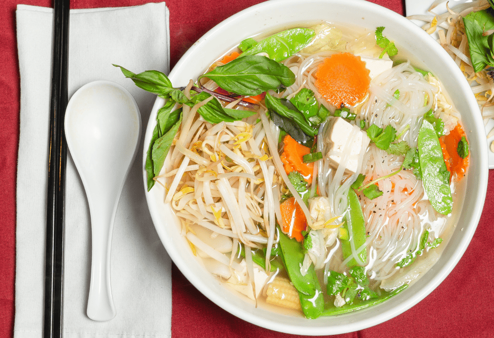 Vegetarian Pho with clear broth, natural sweetness from vegetables, and soft, chewy noodles brings the traditional taste of Pho (Source: Canva)